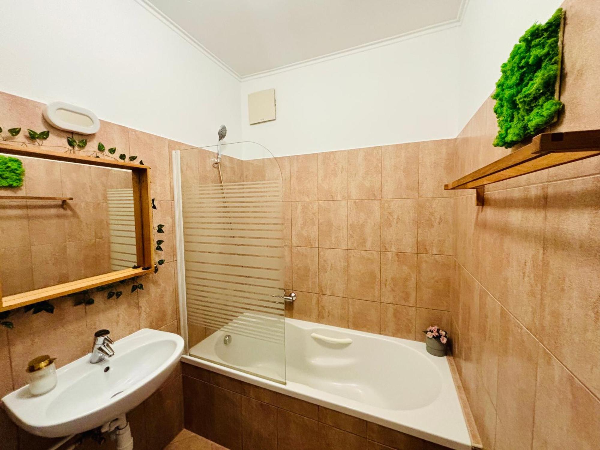 Apartament K52 *